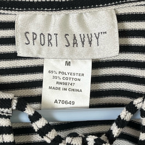 Sport Savvy long sleeved striped pullover top in black and white, size M - Picture 2 of 10